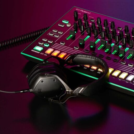 M-100-MA-slider-04