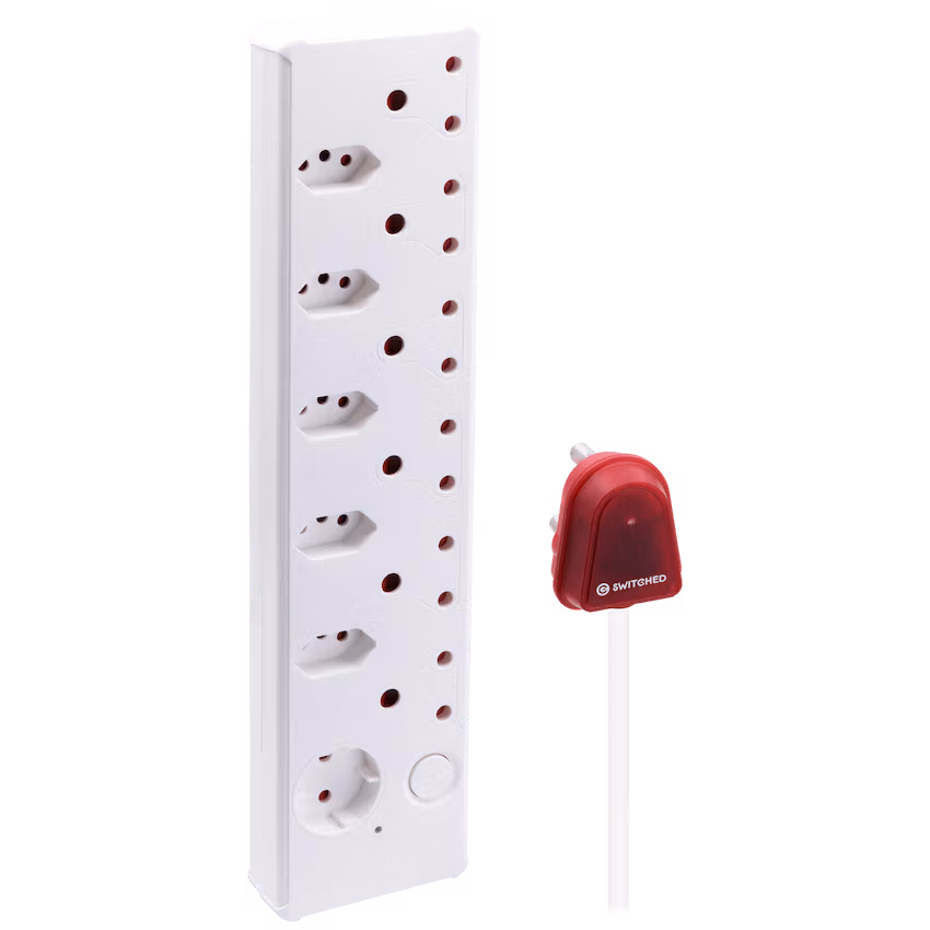 Switched 12-Way High Surge Multiplug 0.5m - White