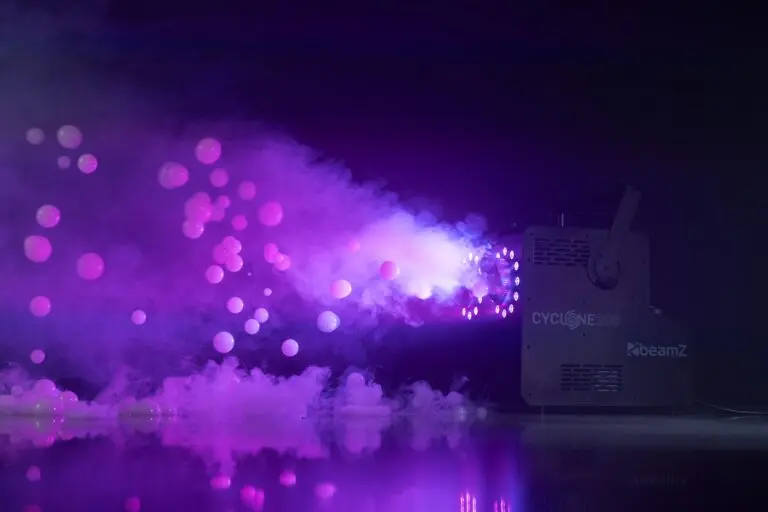 BEAMZ CYCLONE200 FOG BUBBLE MACHINE RGBW - Image 14