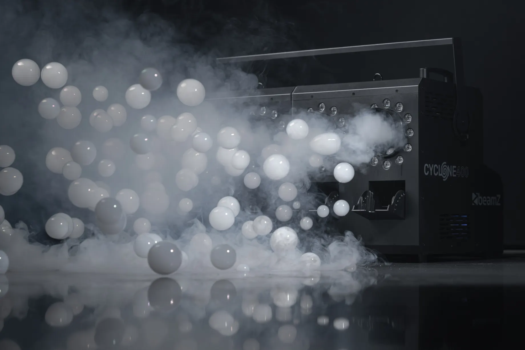 BEAMZ CYCLONE400 FOG BUBBLE MACHINE RGBW - Image 13
