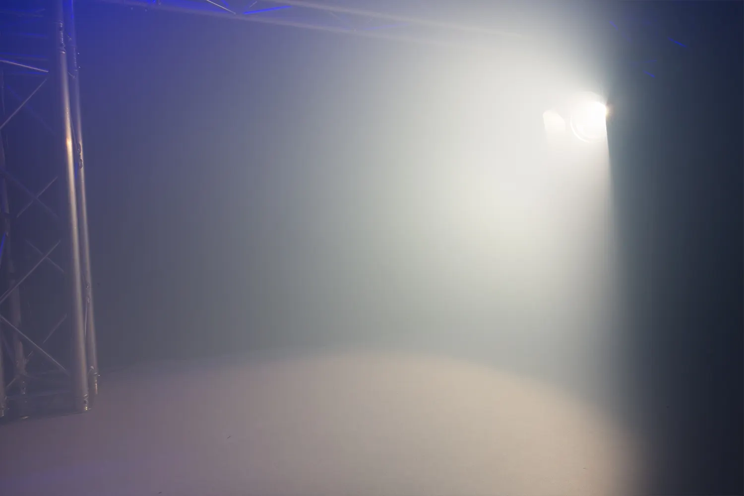 BEAMZPRO BTF200Z LED FRESNEL ZOOM 1x 200W WW IP20 - Image 8